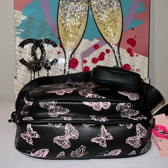 BETSEY JOHNSON Butterfly Quilted Crossbody Bag - Picture 10 of 15